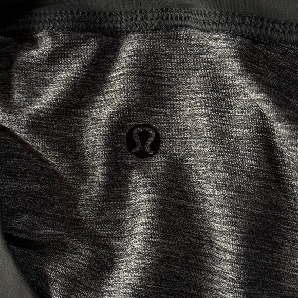 Lululemon Mens Medium Bolt Tech II Shirt Short Sleeves Lightweight Reversible - Picture 6 of 10